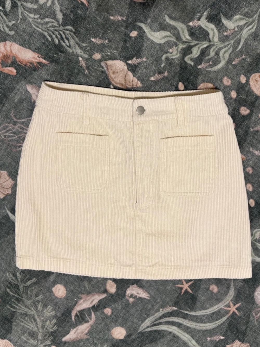 Alter ‘d state Corduroy Mini skirt Crème color size small